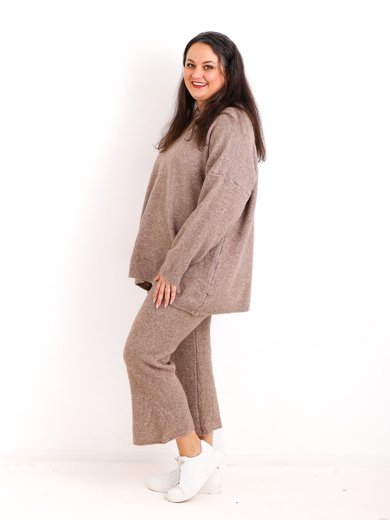 Curvy Size Strick-Set JANELIS – Kuscheliger Pullover & Strickhose – Gr. 42–48