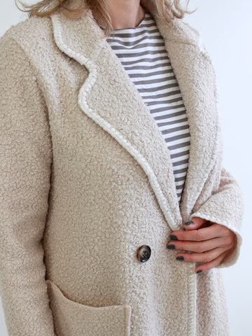 THEA Bouclé Mantel - beige