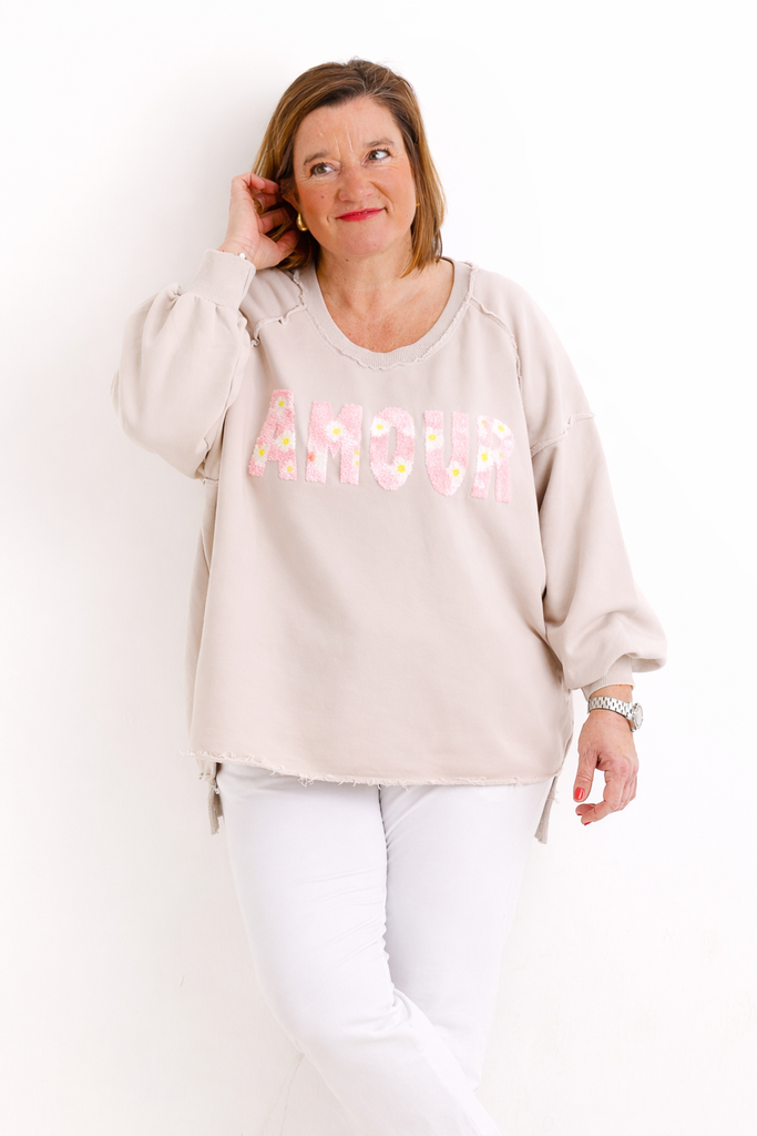 AMOUR Sweatshirt | One Size 36-46