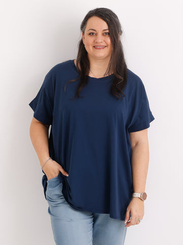 LISA T-Shirt | Curvy One Size 42-50