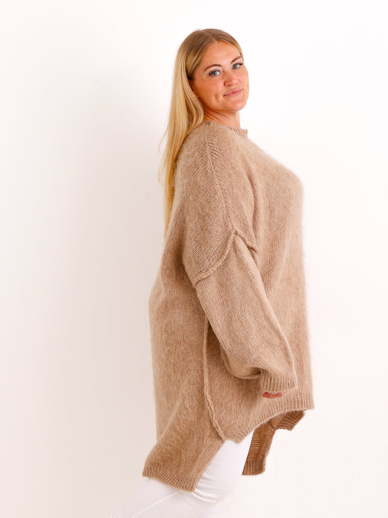 Curvy Pullover VALURA – Extra langer Oversize-Schnitt mit Inside-Out-Nähten – Gr. 48–56
