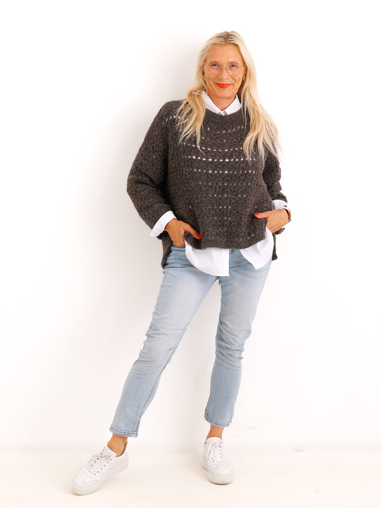 Strickpullover SOLANI – Besonderes Lochmuster & verkürzte Ärmel – Gr. 38–44