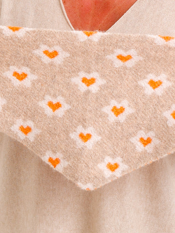 Strick Dreieckstuch ROSALIE.S – Weicher Viskose-Wollmix – Blumenmuster