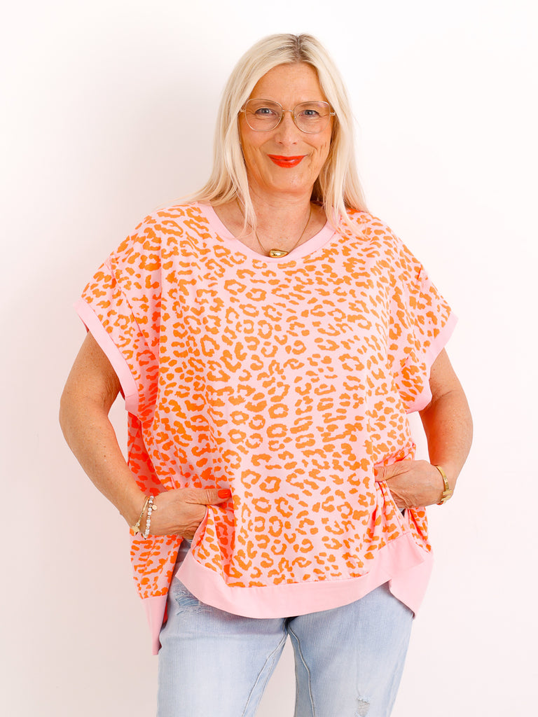 Oversize Leo-Shirt JOSEFINE.S – Sanfter Print – Gr. 38-46