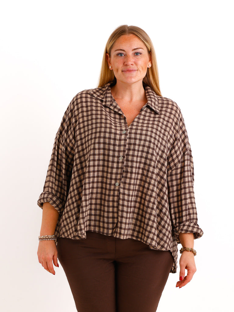 Oversize Karohemd NAYELLE – Leichte Baumwolle mit verlängertem Rücken – Gr. 40–46