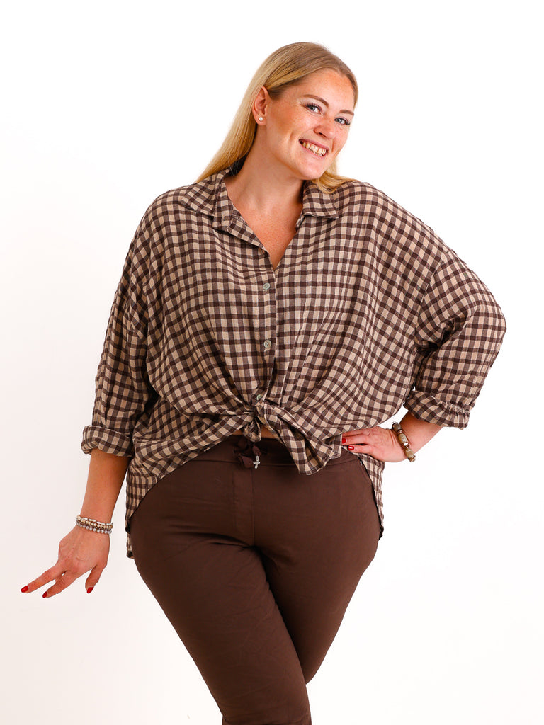 Oversize Karohemd NAYELLE – Leichte Baumwolle mit verlängertem Rücken – Gr. 40–46
