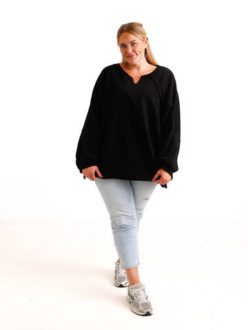 Curvy Size Sweatshirt GESA – Fledermaus-Look mit besonderen Inside-Out-Details – Gr. 44–50