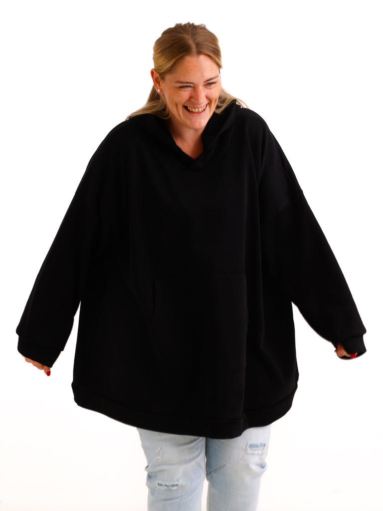 Curvy Size Hoodie ELSI – Extra weiter Long-Hoodie mit Kängurutasche – Gr. 46–56
