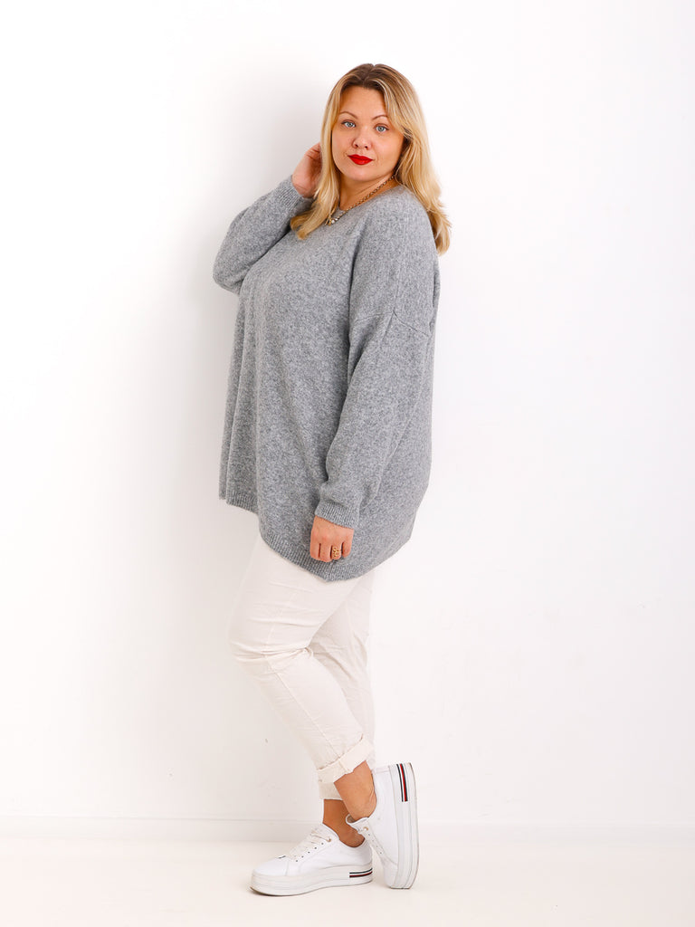 EDITA Curvy Size Pullover - verschiedene Farben