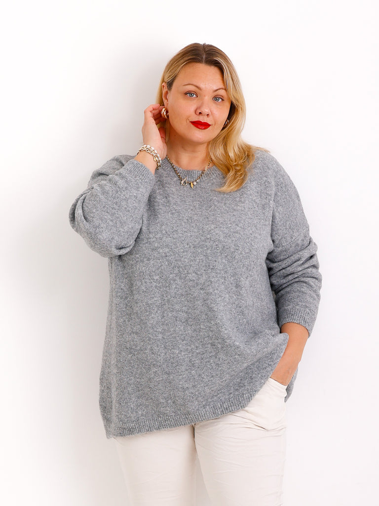EDITA Curvy Size Pullover - verschiedene Farben