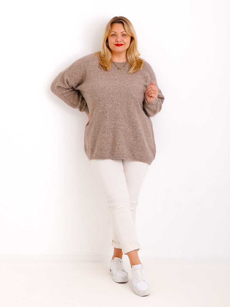 EDITA Curvy Size Pullover - verschiedene Farben