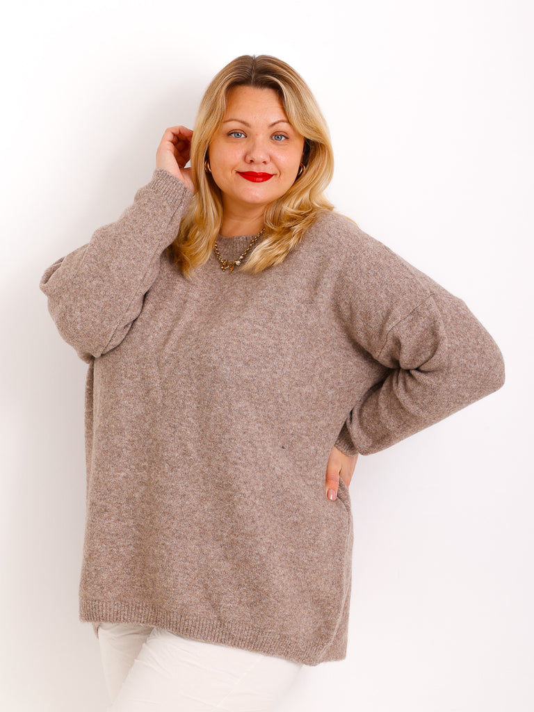 EDITA Curvy Size Pullover - verschiedene Farben
