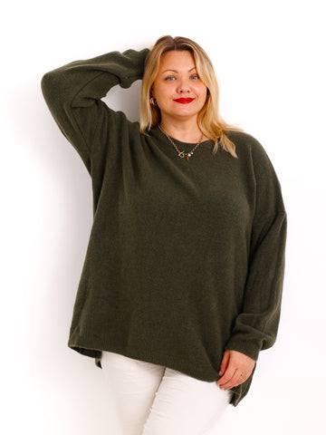 EDITA Curvy Size Pullover - verschiedene Farben