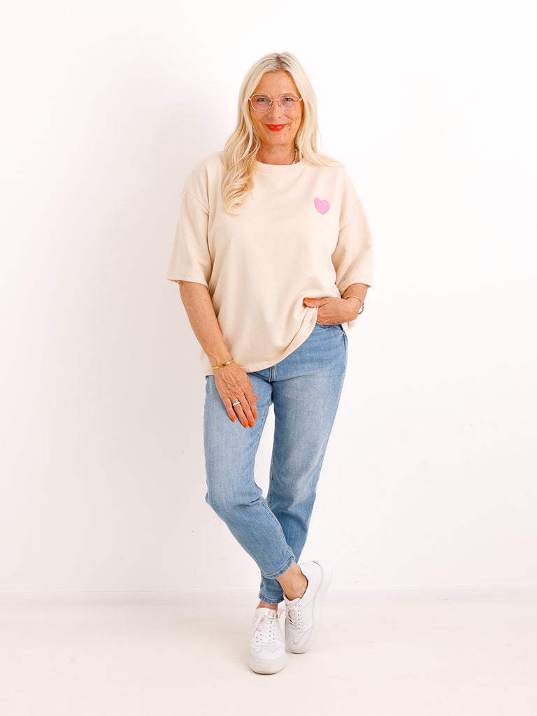 Oversize Kurzarm-Sweater DOLLY.S – Herz-Patch – Soft-Haptik – Gr. 38-42