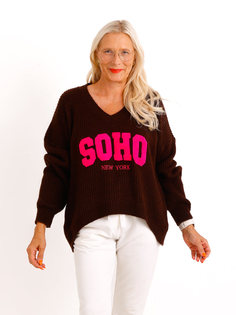 Oversize Strickpullover FLORINA.S – V-Ausschnitt & SOHO-Design – Gr. 38–44
