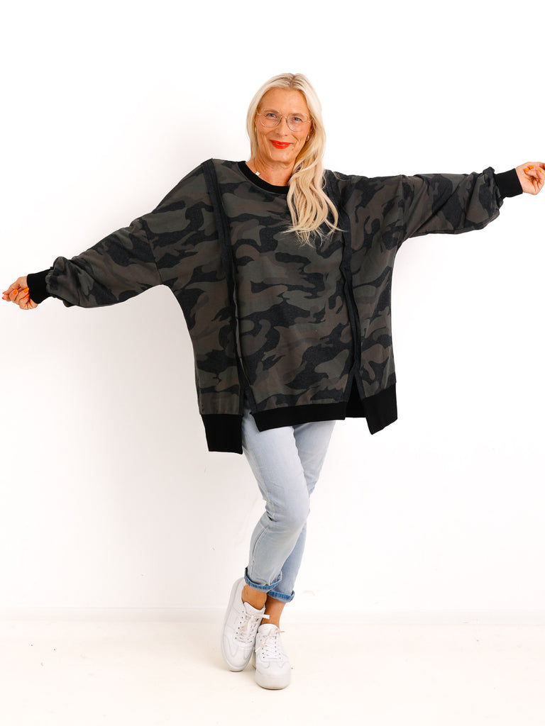 Curvy-Sweater ELISE.S – Lässiger Long-Schnitt im Camouflage-Look – Gr. 42-52