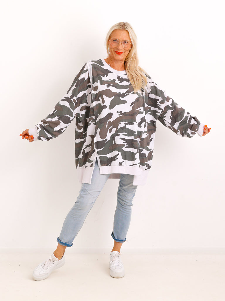 Curvy-Sweater ELISE.S – Lässiger Long-Schnitt im Camouflage-Look – Gr. 42-52