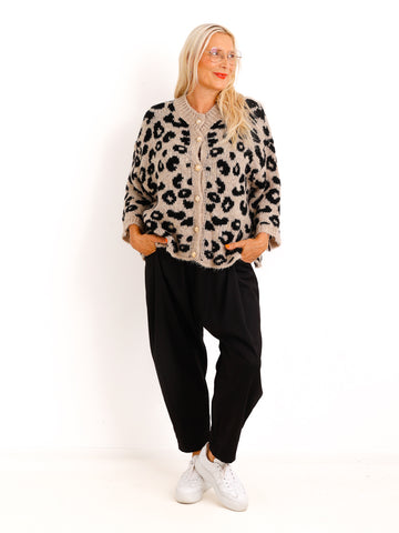Cardigan LAVENI – Leo-Print mit edlen goldfarbenen Knöpfen – Gr. 36–44