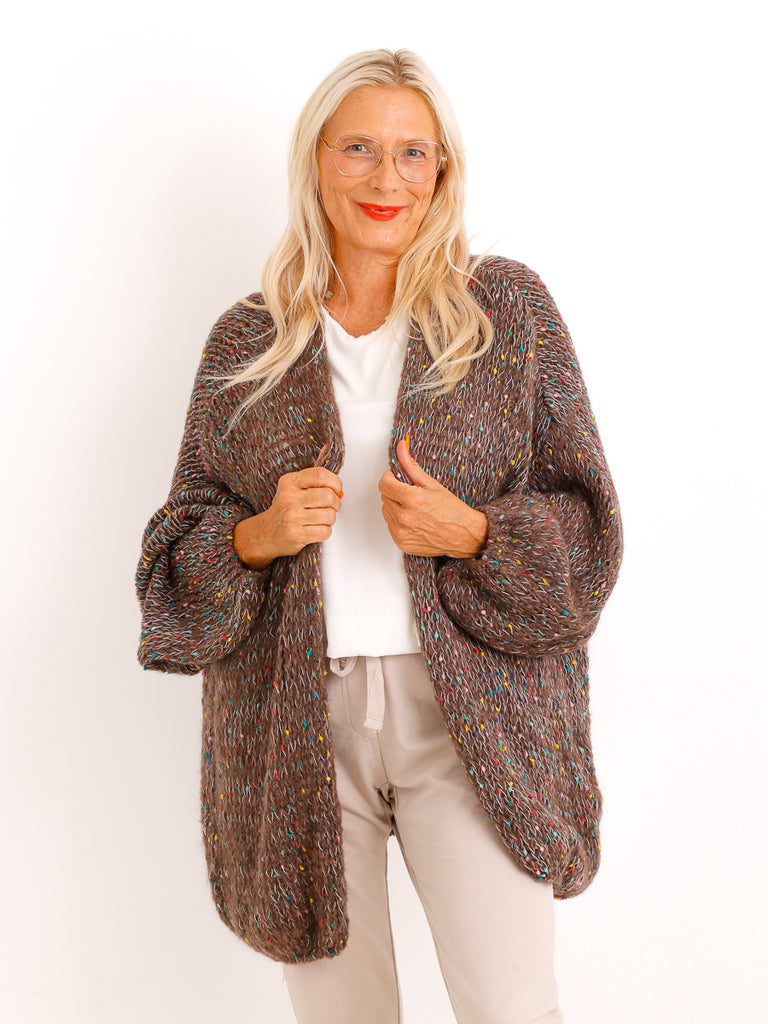 Curvy Strickjacke LIORELLE – Leichter Oversize-Strick mit Herz – Gr. 42–54