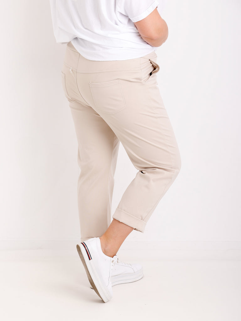 CONNOR Curvy Size 2XL Hose  - verschiedene Farben