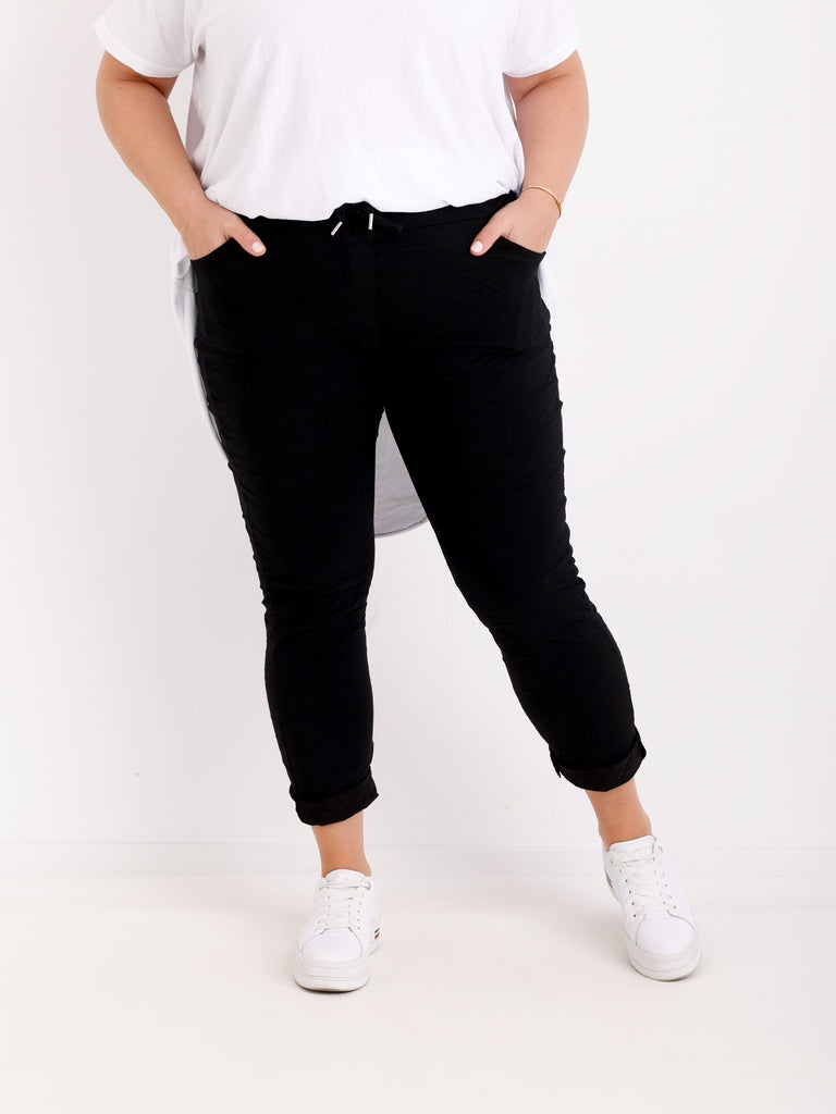 BESSIE Curvy Size Jogpants – Komfort & Style in vielen Farben