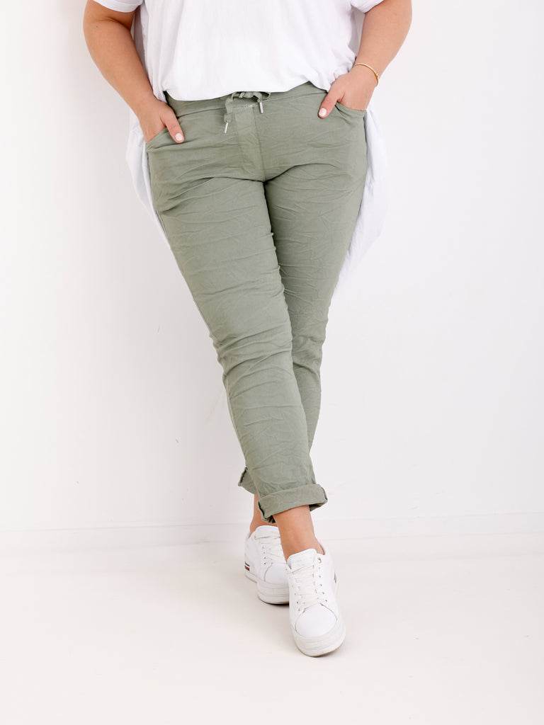 BESSIE Curvy Size Jogpants – Komfort & Style in vielen Farben