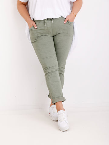 BESSIE Curvy Size Jogpants – Komfort & Style in vielen Farben
