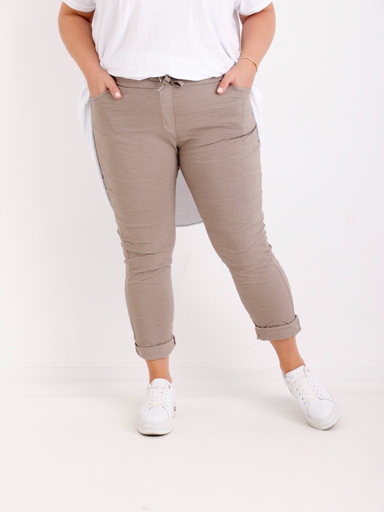 BESSIE Curvy Size Jogpants – Komfort & Style in vielen Farben