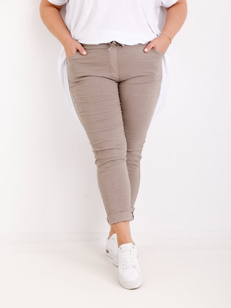 BESSIE Curvy Size Jogpants – Komfort & Style in vielen Farben