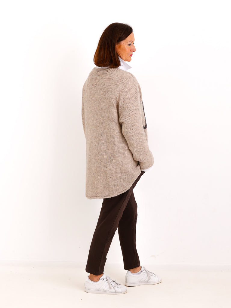 Oversize Pullover ELVANI – J'Adore-Stickerei & verlängerte Rückenpartie – Gr. 38–44