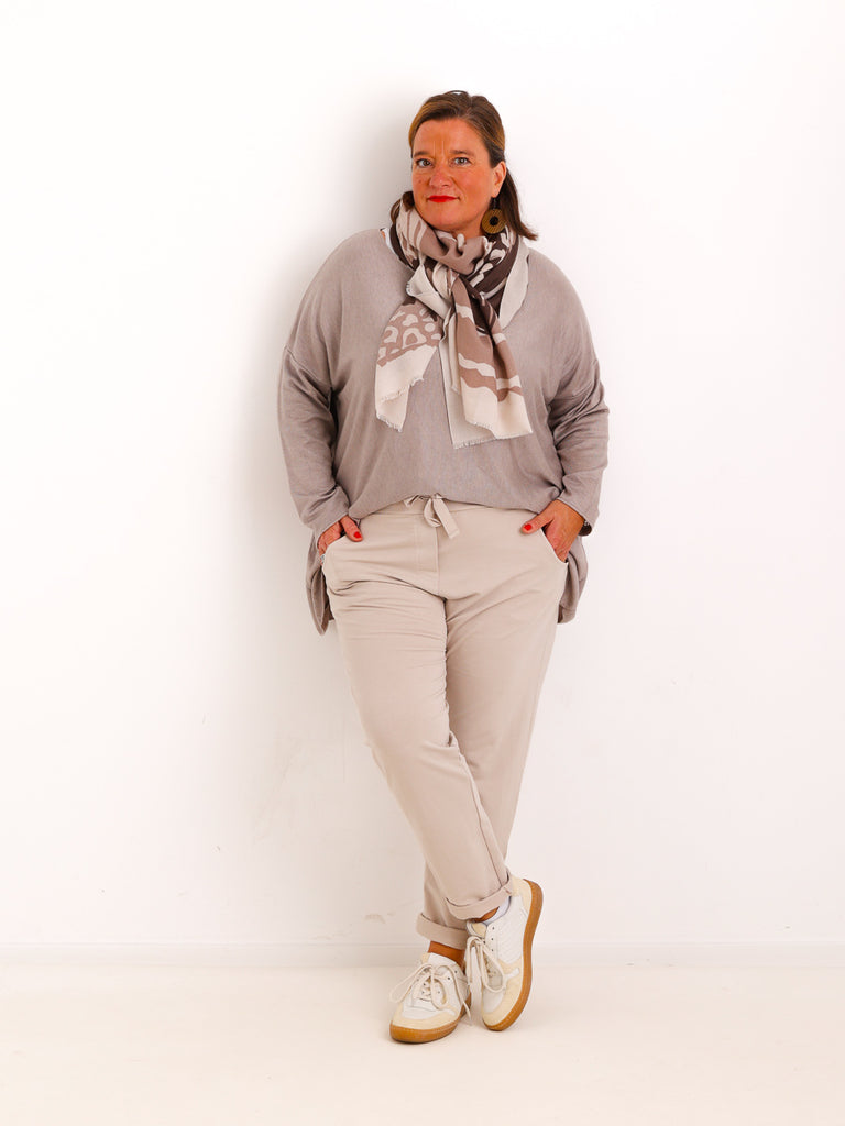 Schal CLARA – Leichter Viskose-Schal mit Allover-Muster in Naturfarben